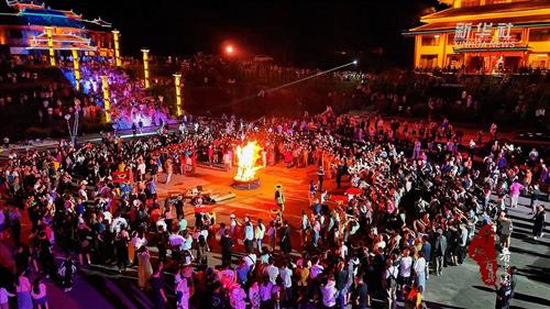 湖南隆回：高山“凉资源”点燃文旅“热经济”